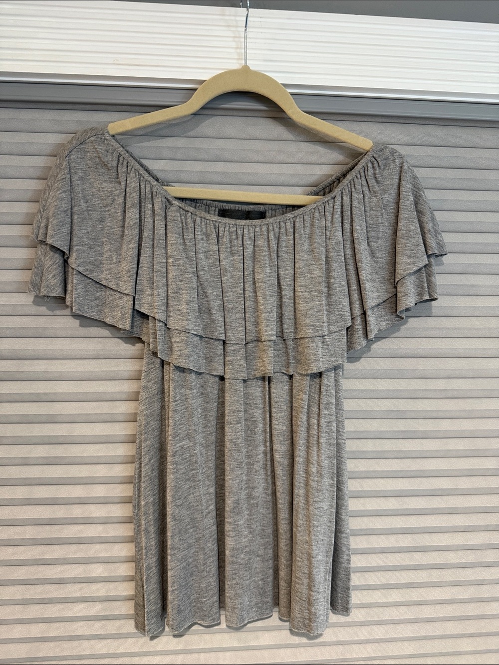 Sunday in Brooklyn Heather Gray Off-Shoulder Top - size XS